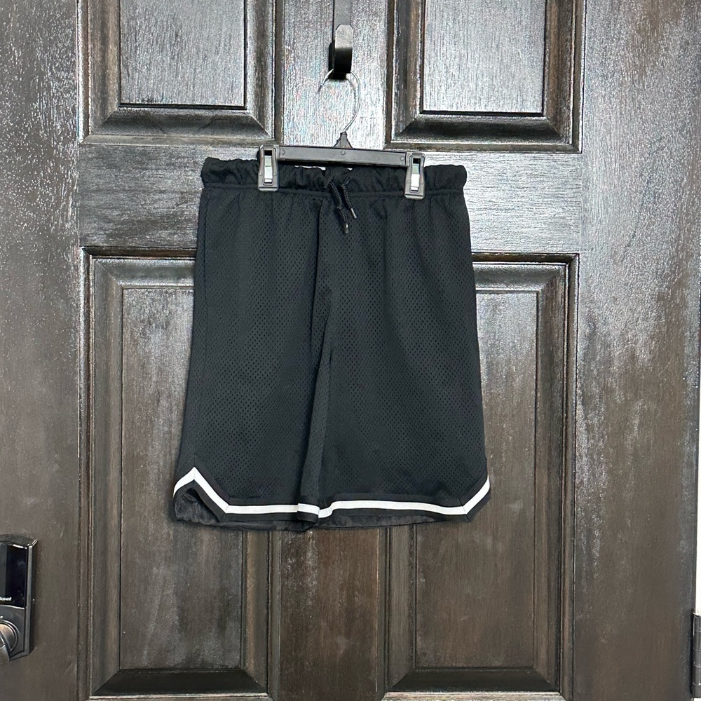 Boys Old Navy Black Athletic Shorts Size 10